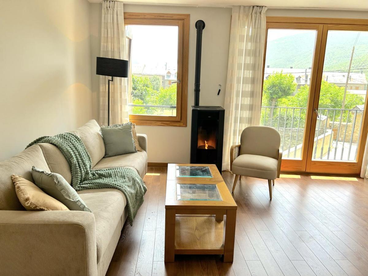 Apartament Al Centre D'Esterri Amb Vistes Uniques By Rural D'Aneu Esterri d'Àneu Eksteriør billede